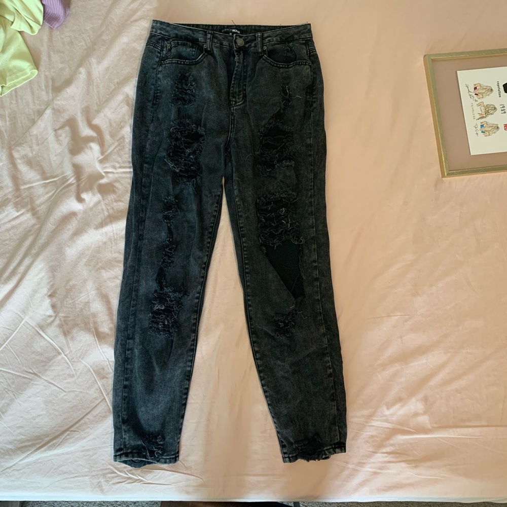 FASHION NOVA BLACK MOM JEANS (ONLY WORN ONCE)
